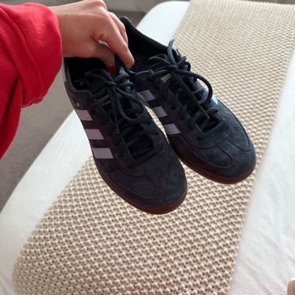 Adidas Spezials - Picture 2 of 3